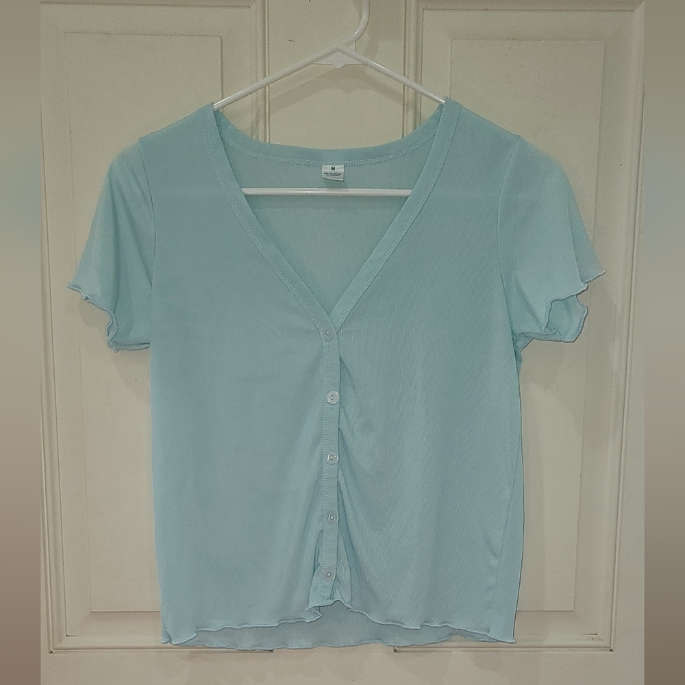 Blue crop with buttons